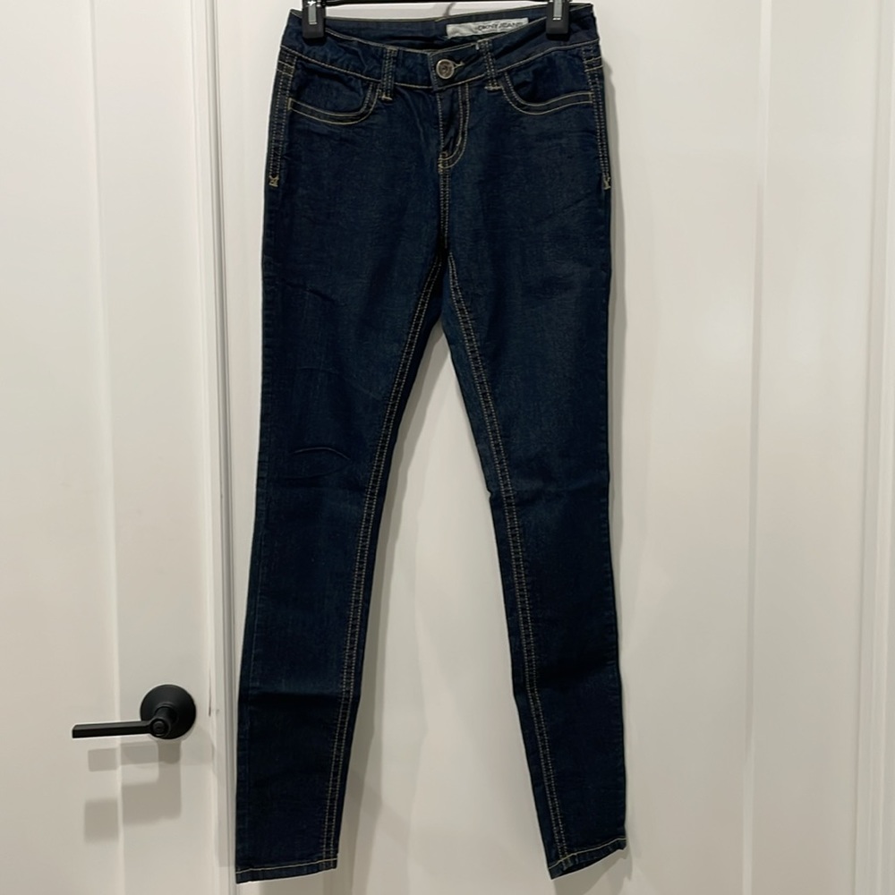 DKNY 26x30 skinny jeans dark wash bluish grey LIKE NEW